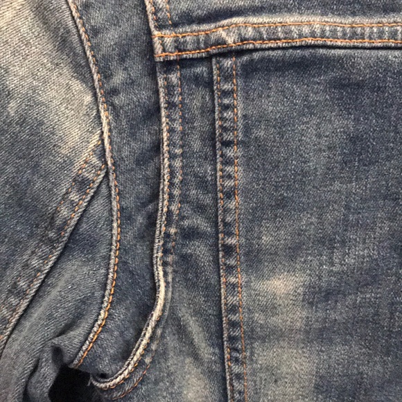 Levi’s Washed Denim Jacket - Picture 6 of 8